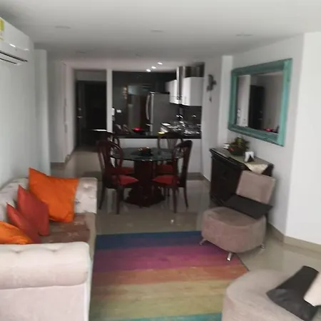 Apartamento Familiar Torres Del Lago * Cartagena